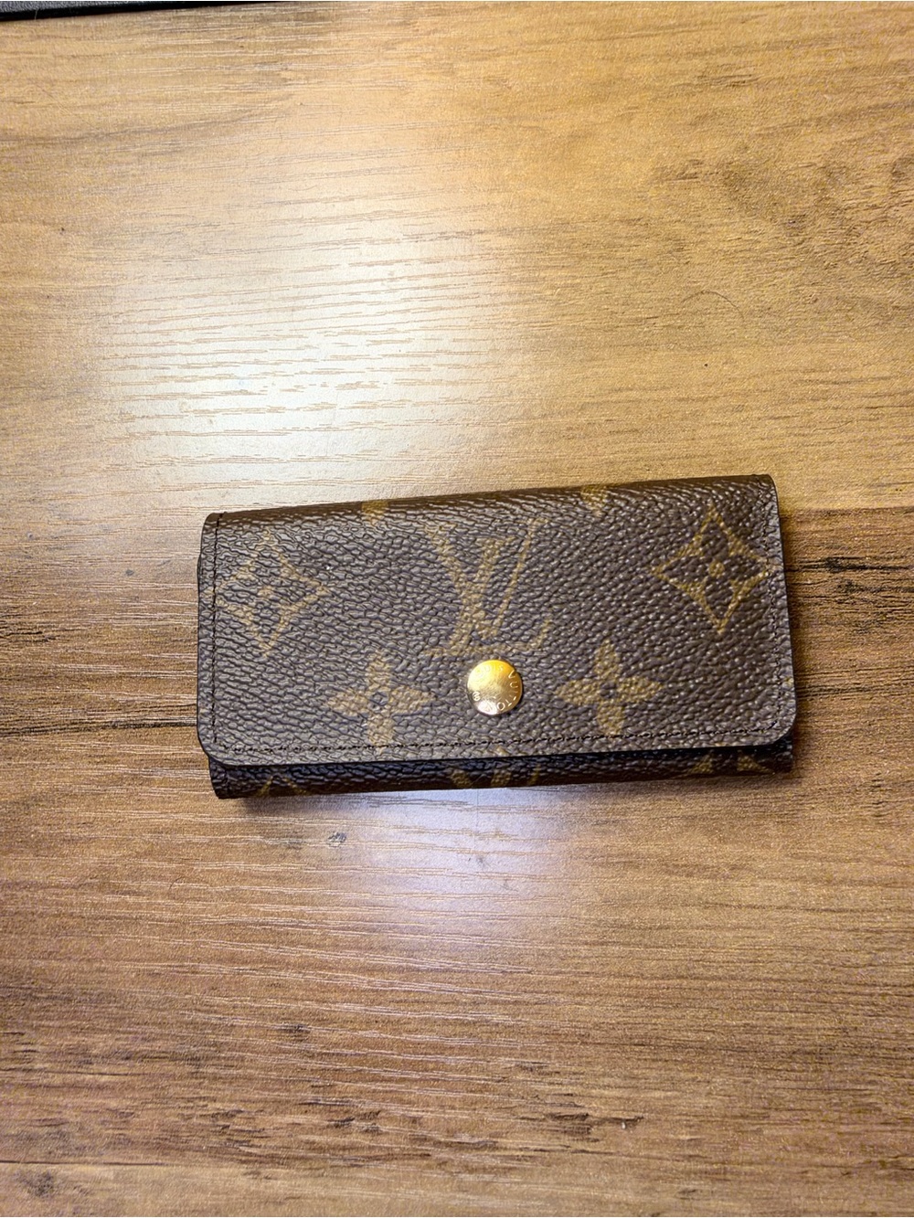 Louis Vuitton 4 ring key case key holder key cles keychain